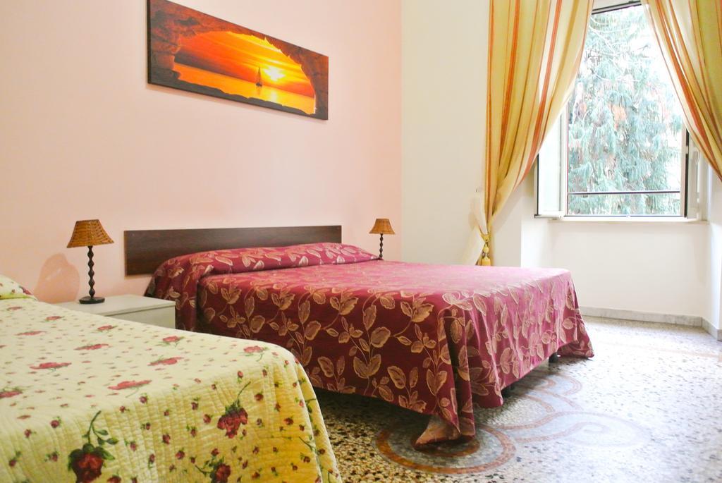 Guest House Hellokitty โรม ห้อง รูปภาพ