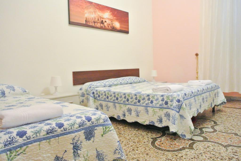 Guest House Hellokitty โรม ห้อง รูปภาพ